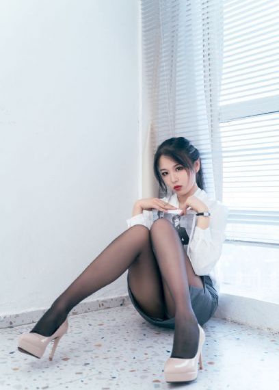 出差被部长夺走的经典句子_BD国语电影全集观看